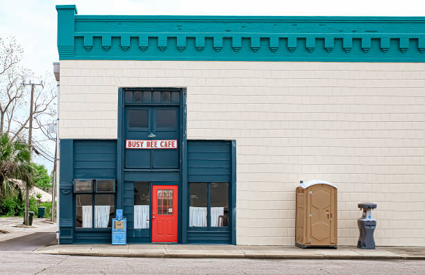 Best Portable restroom trailer rental  in Winter Park, FL